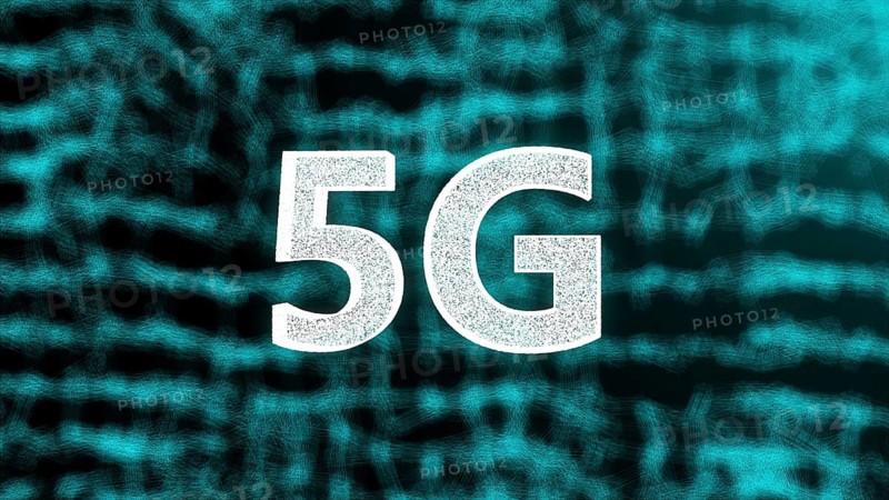 Creative glowing 5G backdrop