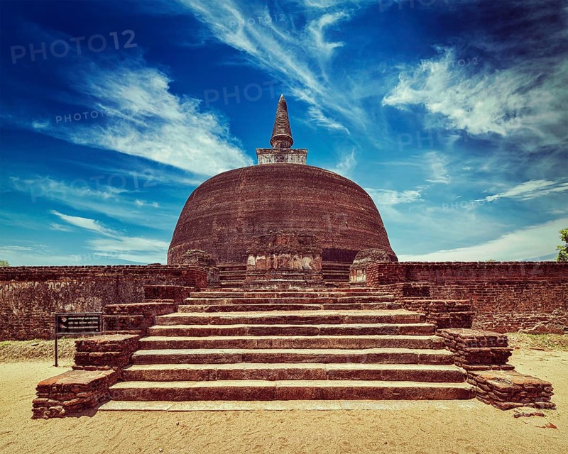 Vintage retro effect filtered hipster style image of Sri Lankan tourist landmark
