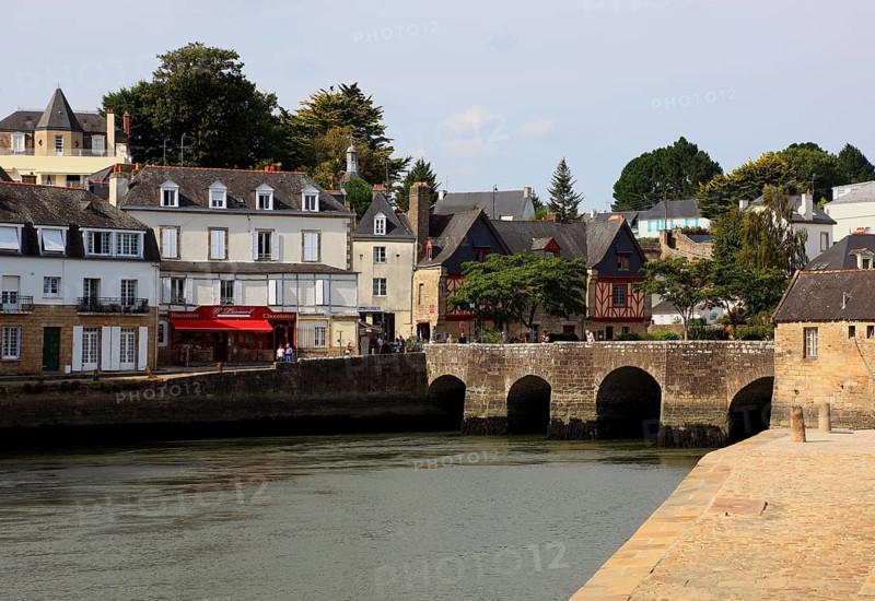 Auray