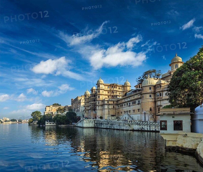 Romantic India luxury tourism concept background