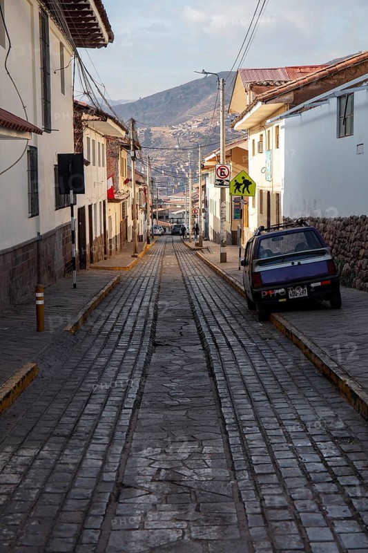 Narrow alley