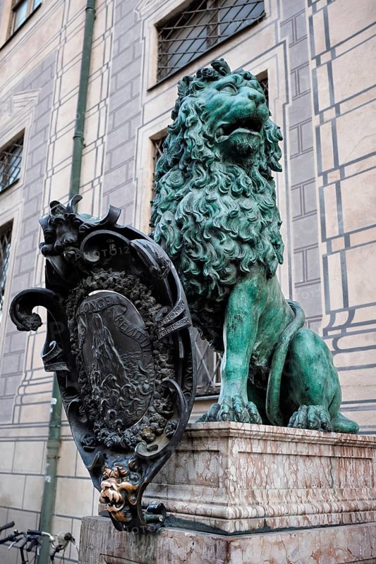 Bavarian lion statue at Munich Alte Residenz palace in Odeonplatz. Munich