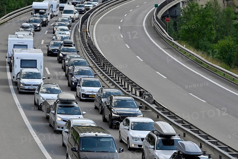Congestion Gotthard road tunnel Wassen