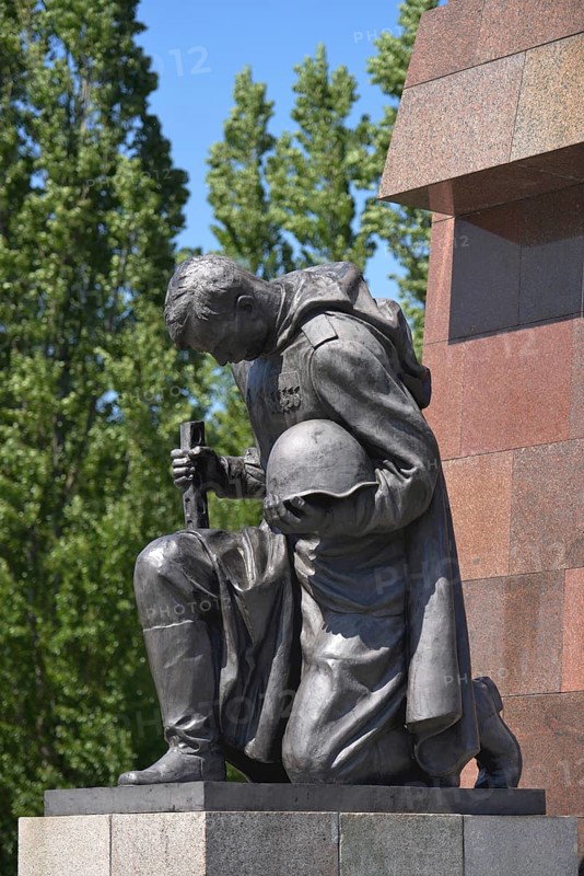 Mourning Soldier