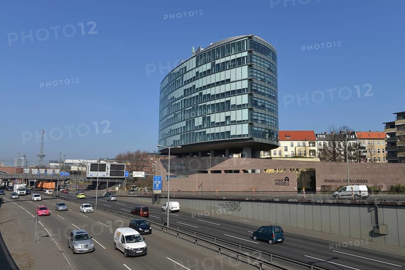 Office building at Halensee