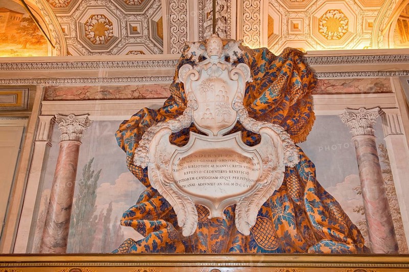 Ceiling painting with coat of arms of Pope Alexander VII