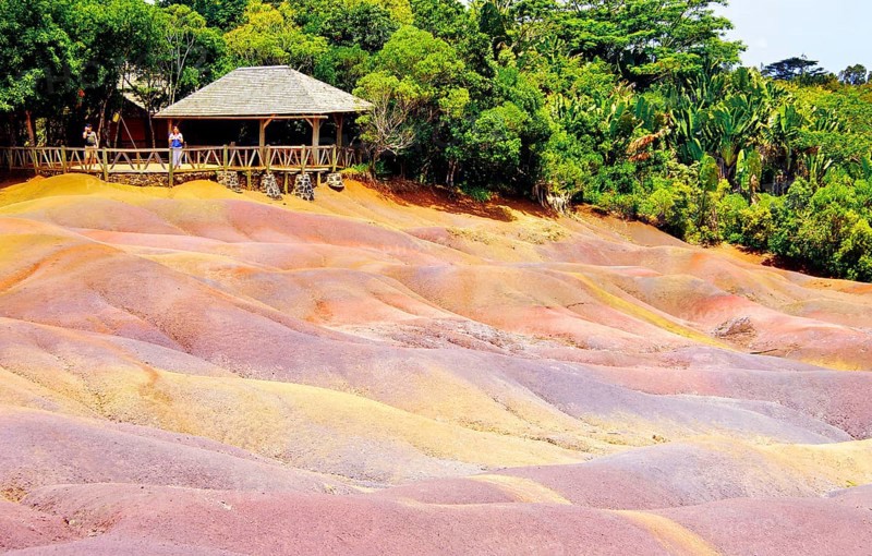 The Seven Coloured Earth