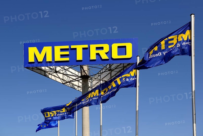 Lettering and flags