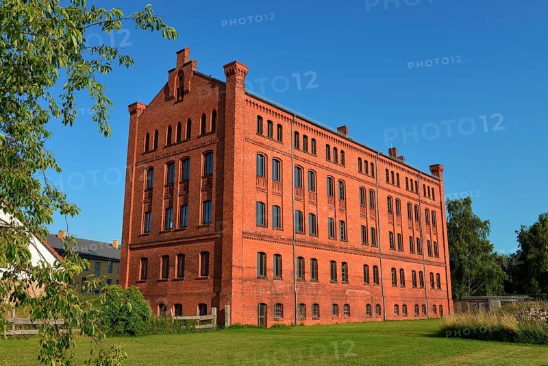 Tobacco warehouse