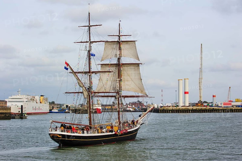 Two-master sailing vessel Morgenster during the maritime festival Oostende voor Anker