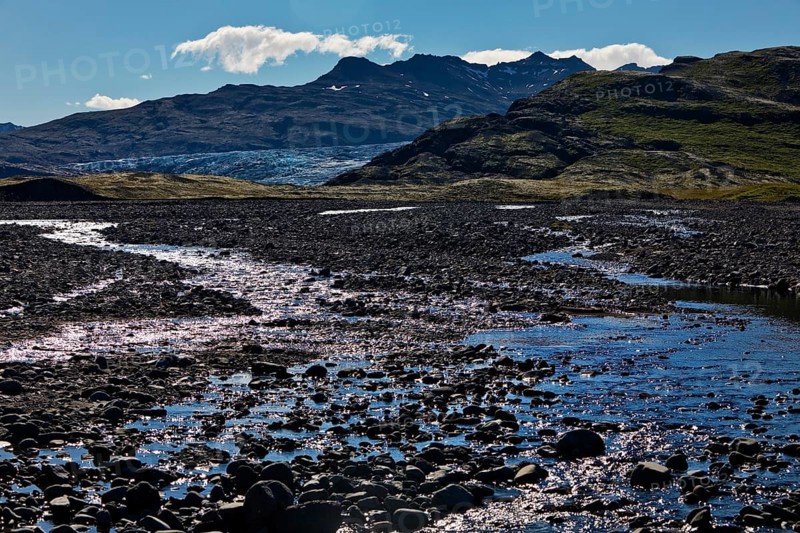 Clear water discharge at Flaajoekull
