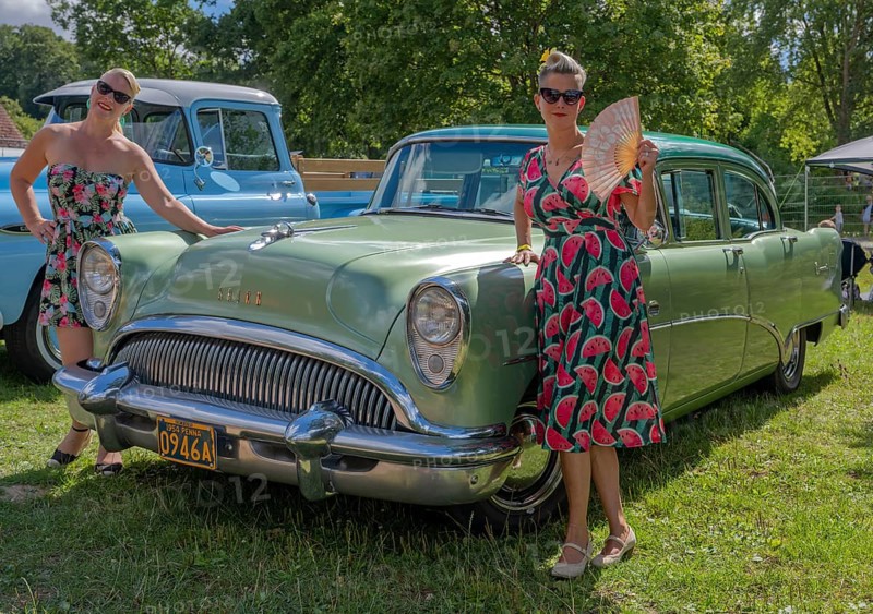 American vintage Buick with two woman