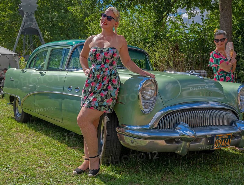 American vintage Buick with two woman