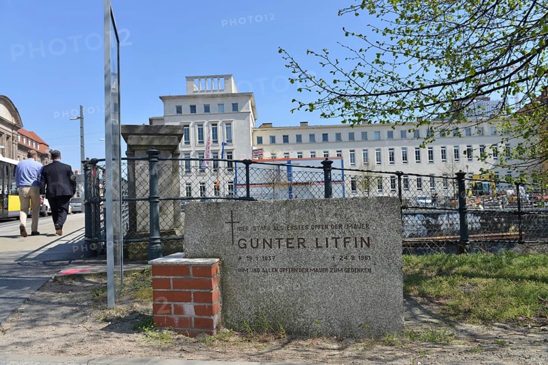 Memorial stone