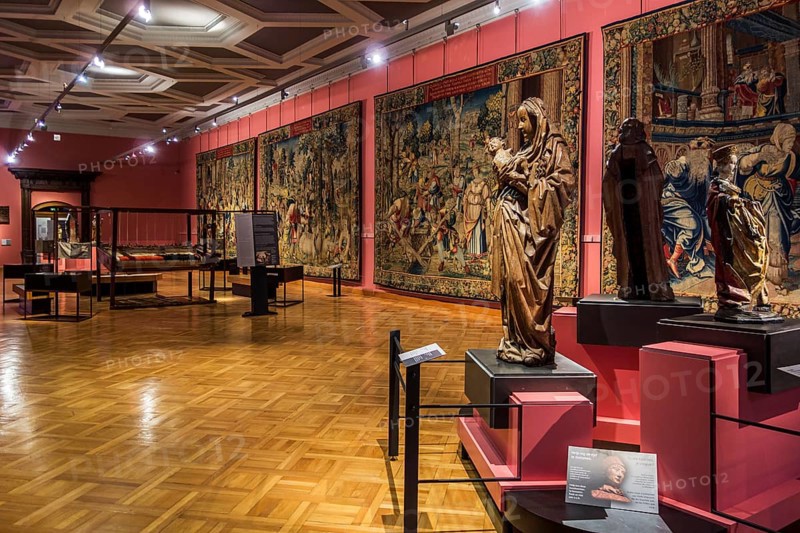 Wooden sculptures and tapestries from the 16th century in the Cinquantenaire Museum in Brussels