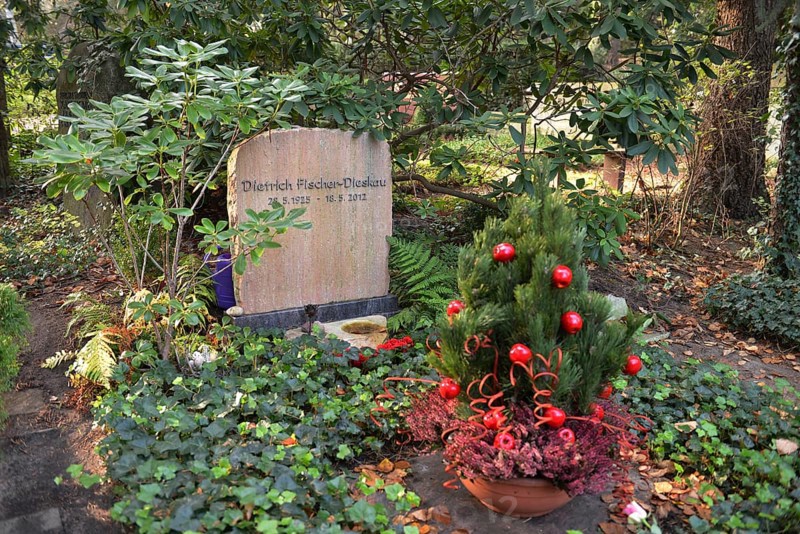 Grave