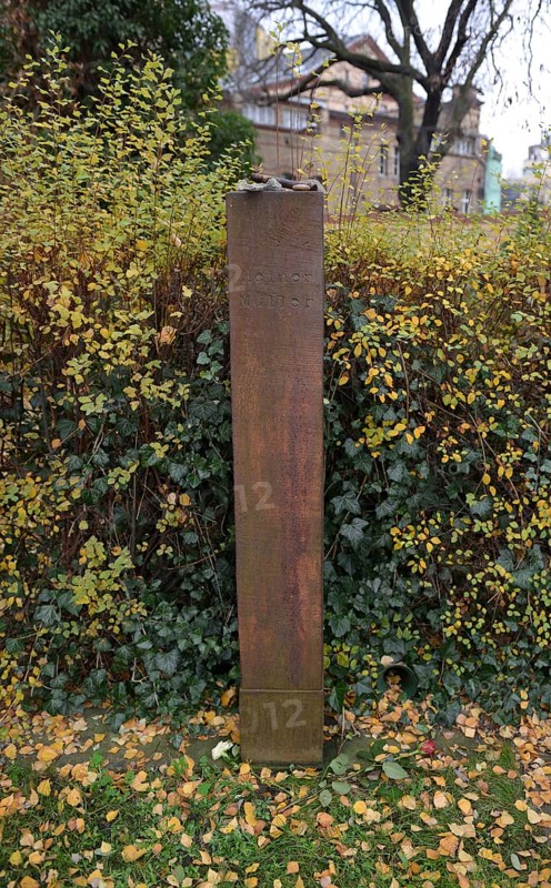 Grave