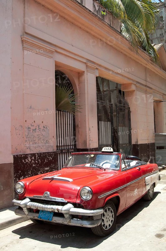 Mercury Vintage Car with Radiator Figure