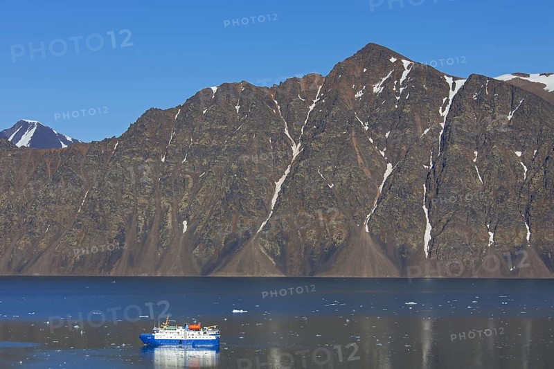 Expedition ship M/S Quest in Lilliehoeoekfjorden