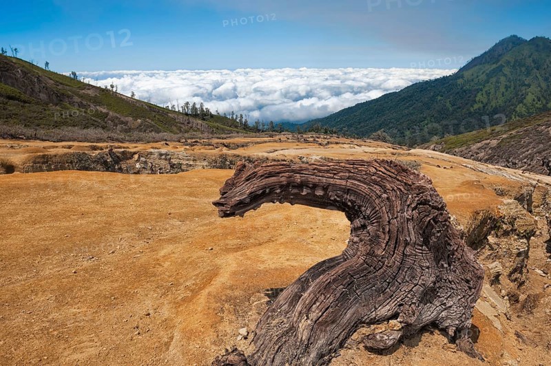 Kawah Ijen Volcanic Ridge