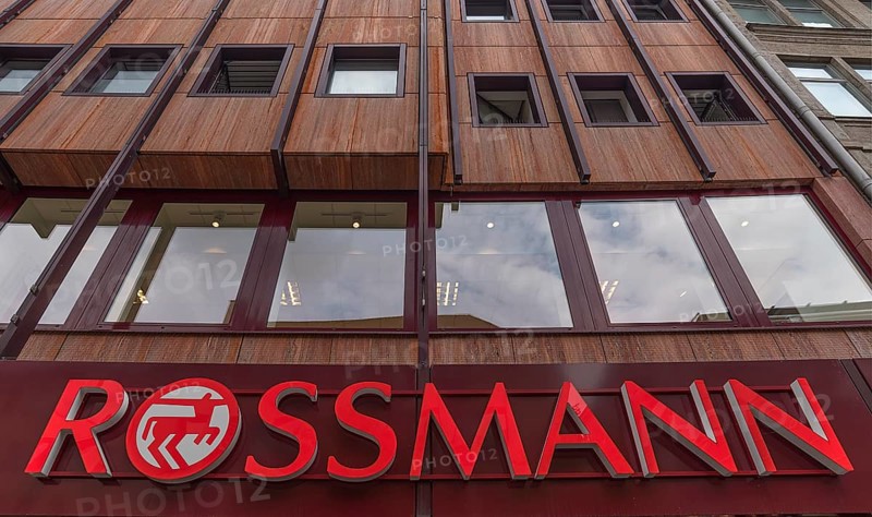 Lettering of the drugstore Rossmann above a branch shop