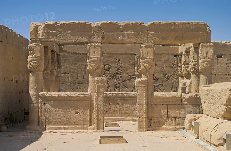 Kiosk on the temple roof