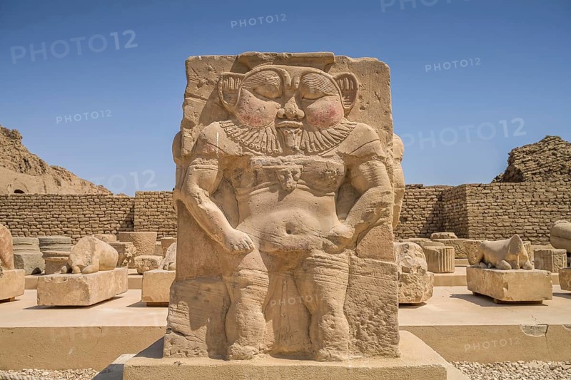 Relief God Bes