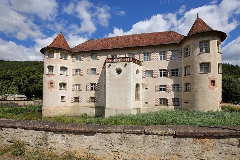 Renaissance moated castle in Glatt