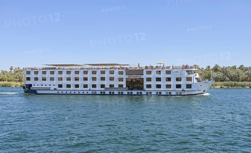 Cruise ship