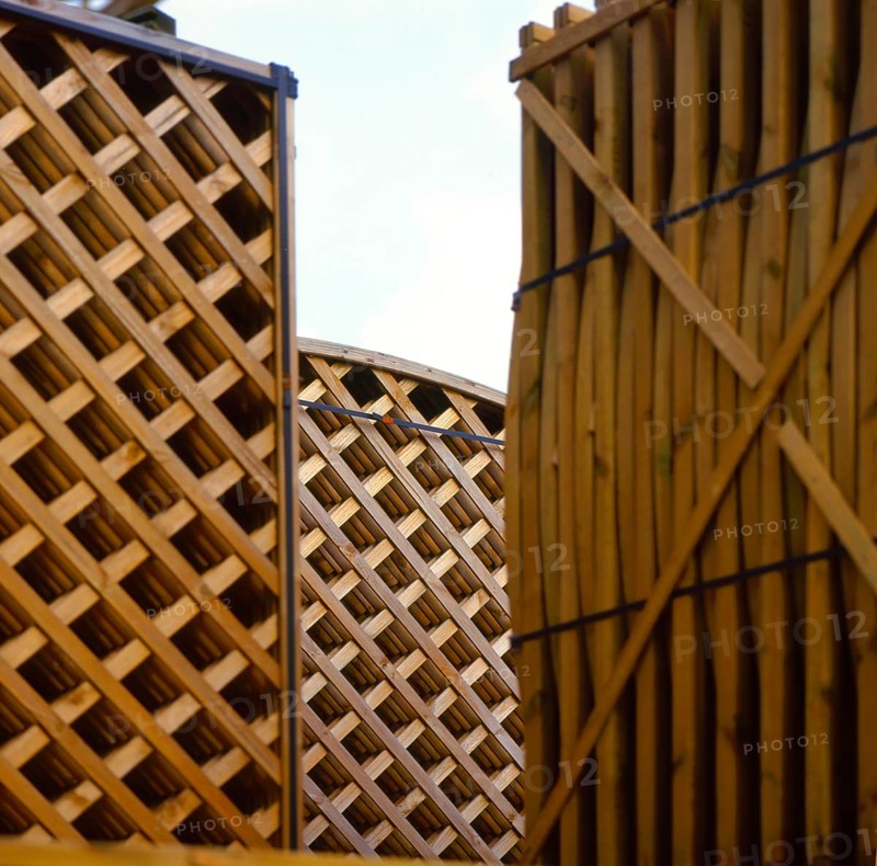 Wooden partition wall