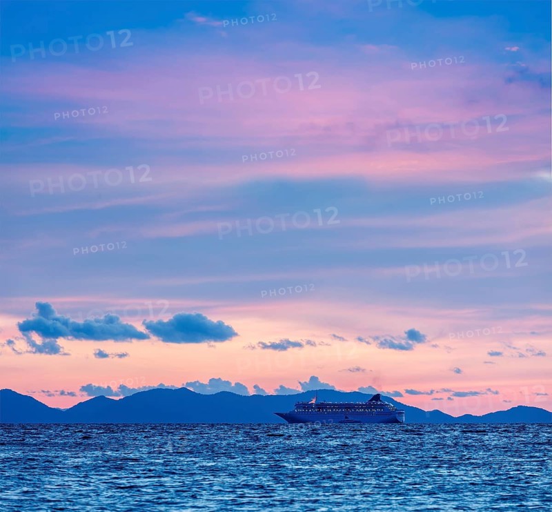 Vacation cruise background