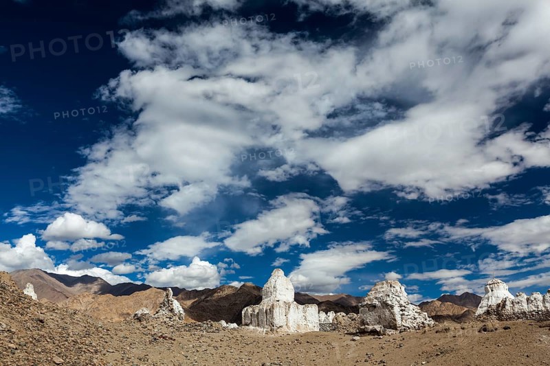 Whitewashed chortens