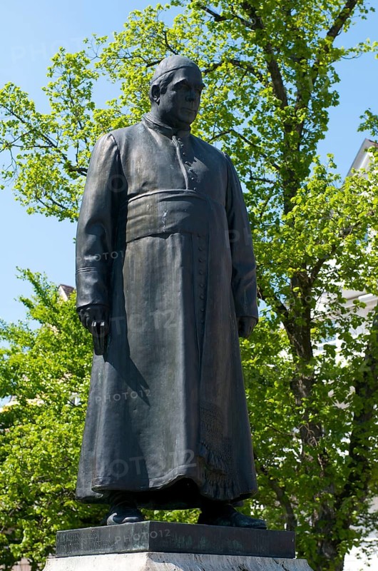 Kneipp Monument