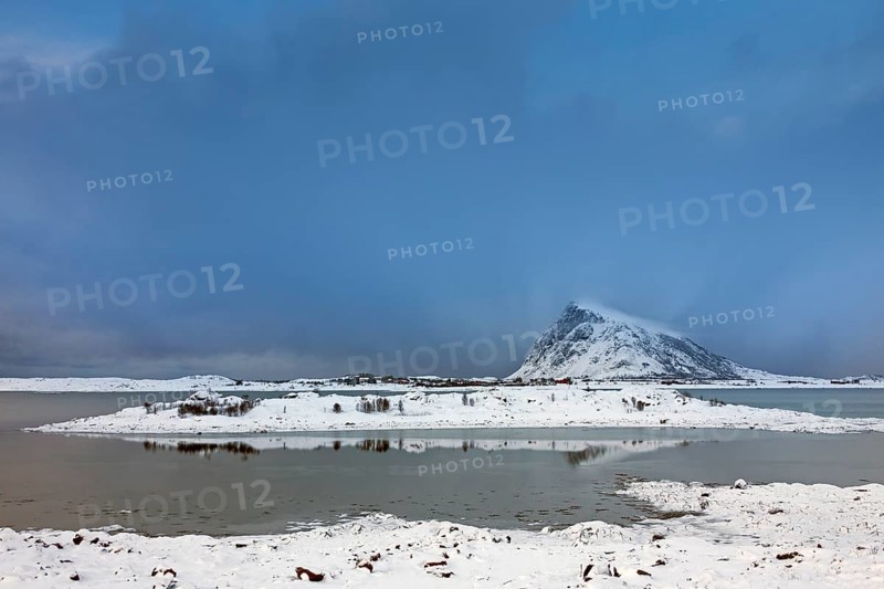 Mount Hoven in the snow in winter
