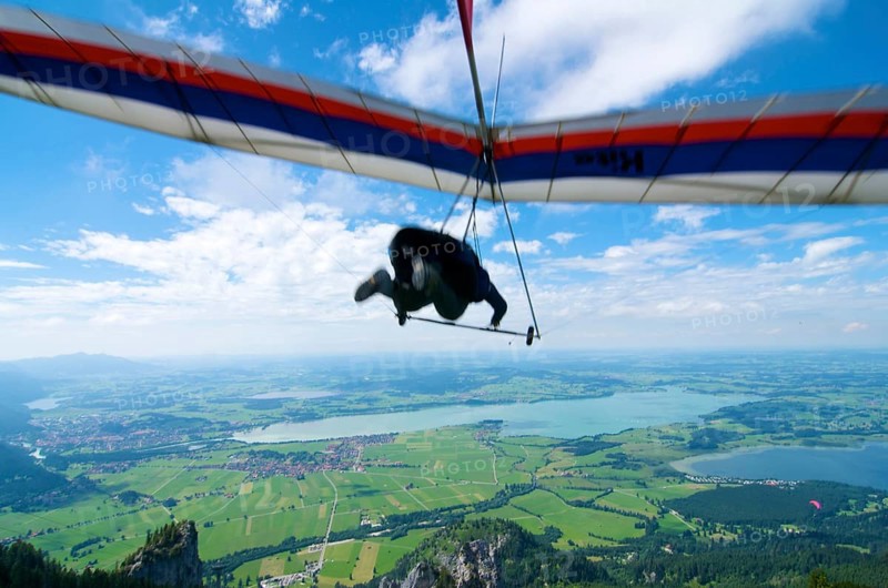 Hang glider at Tegelberg