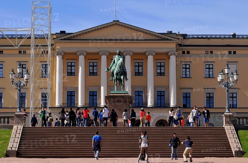 Equestrian statue of King Charles III John
