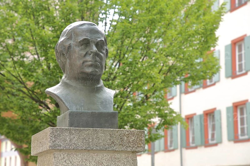 Monument as a bust of Sebastian Kneipp in Villingen