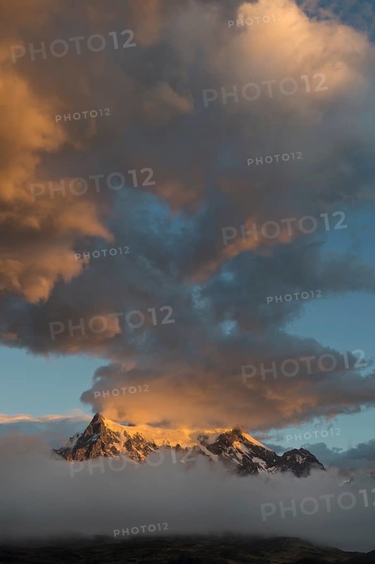 Sunrise over the Cuernos del Paine