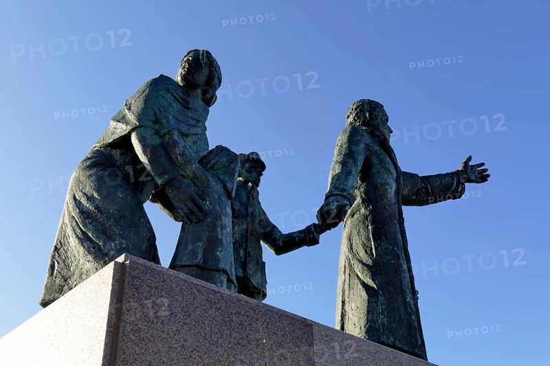 Emigrant monument in Bremerhaven