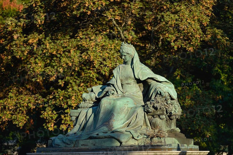 Sissi Monument