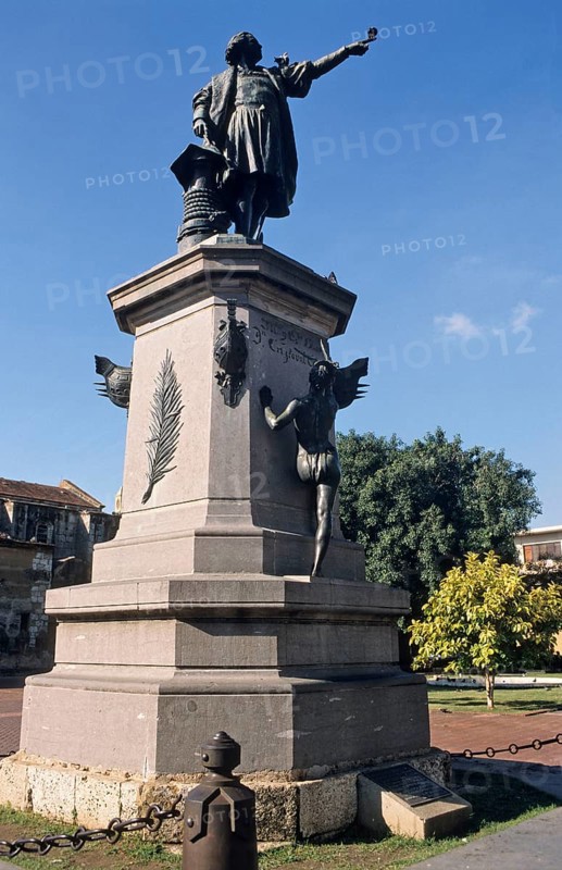 Columbus Monument