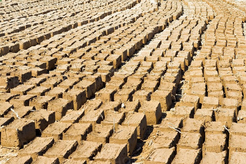 Clay brick