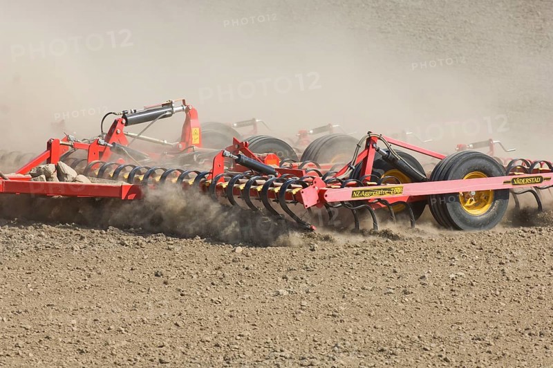Close-up of a cultivator from Vaderstad growing field bed seed