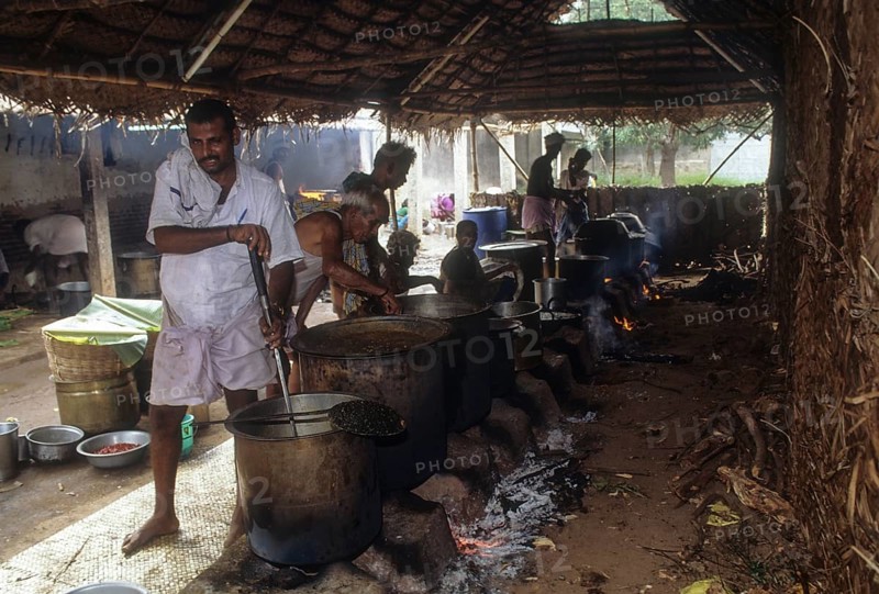 Preparing food for Nattukottai Chettiar or Nagarathar wedding feast in Chettinad