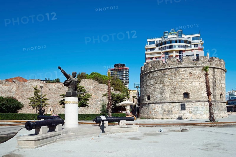 Venetian fortification and partisan monument