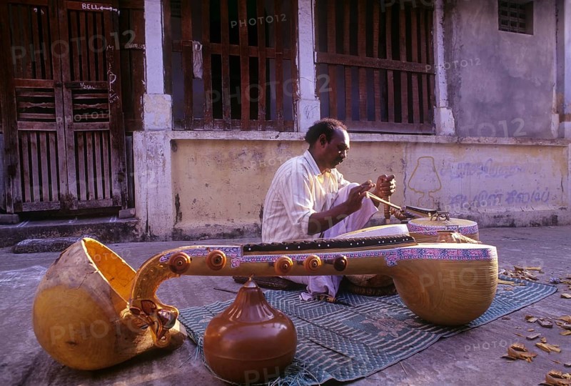 Veena making in Thanjavur