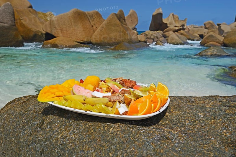 Plate with exotic fruits