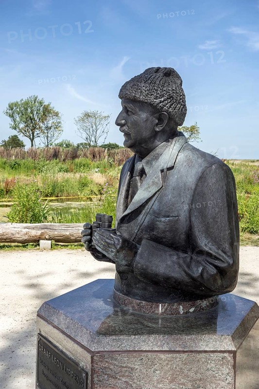 Bust of Count Leon Lippens