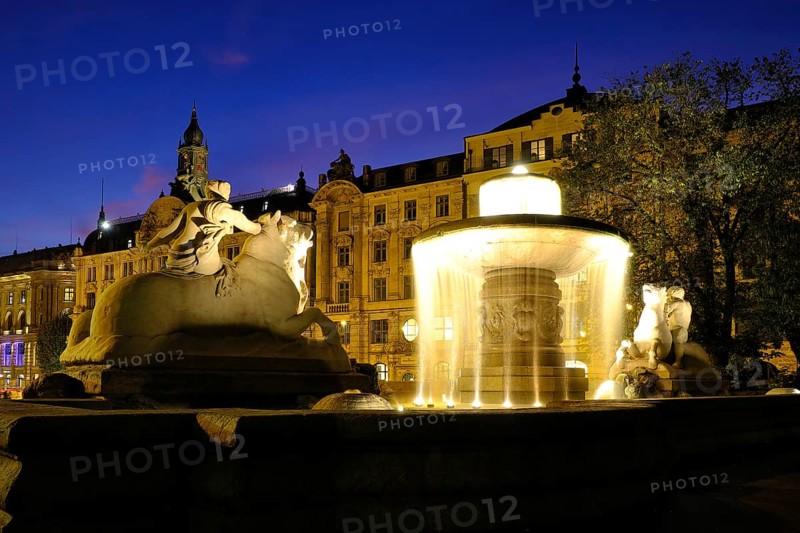Wittelsbach Fountain at Lenbachplatz
