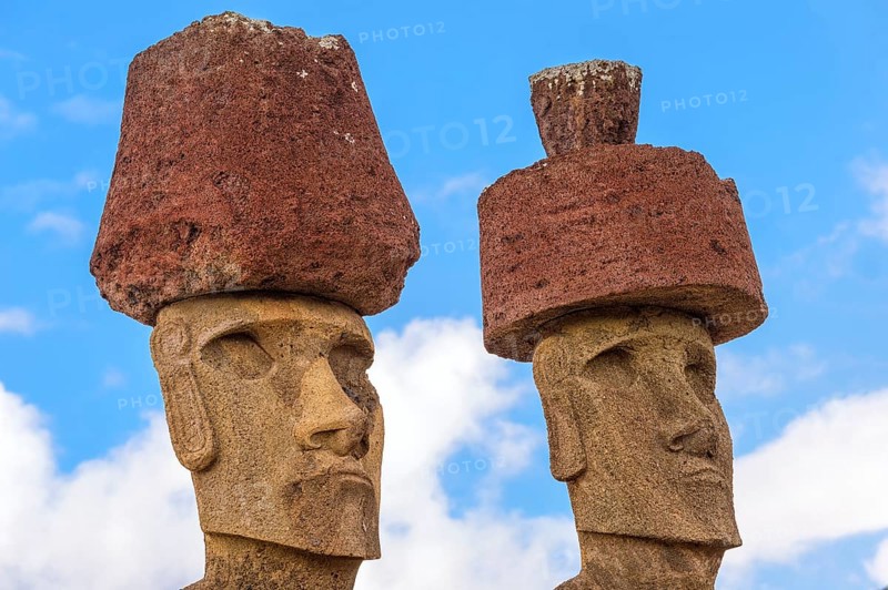 Ahu Nao-Nao Moais with red hat